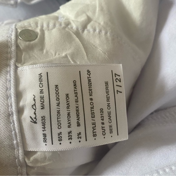 🔥💥Kancan’s WHITE FLARES are it!💥🔥 - Picture 9 of 9